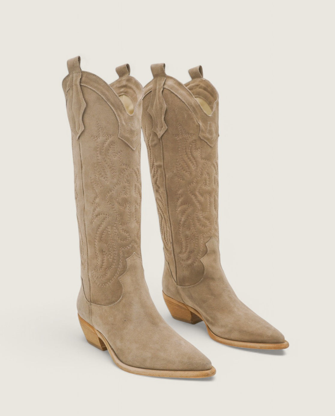 Clare - High Texan brodé en daim Sable