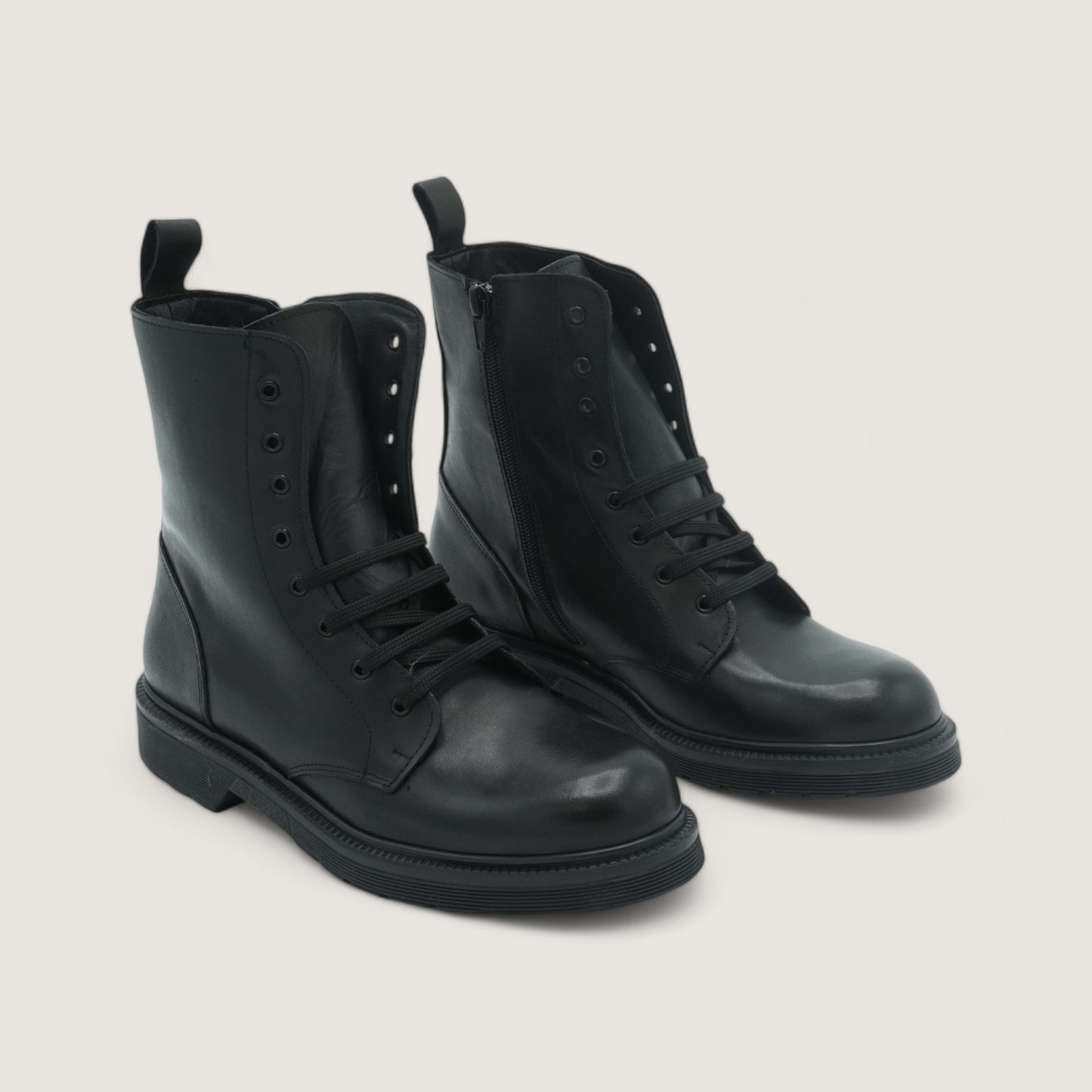 ILLINOIS - Low amphibian in black calf leather