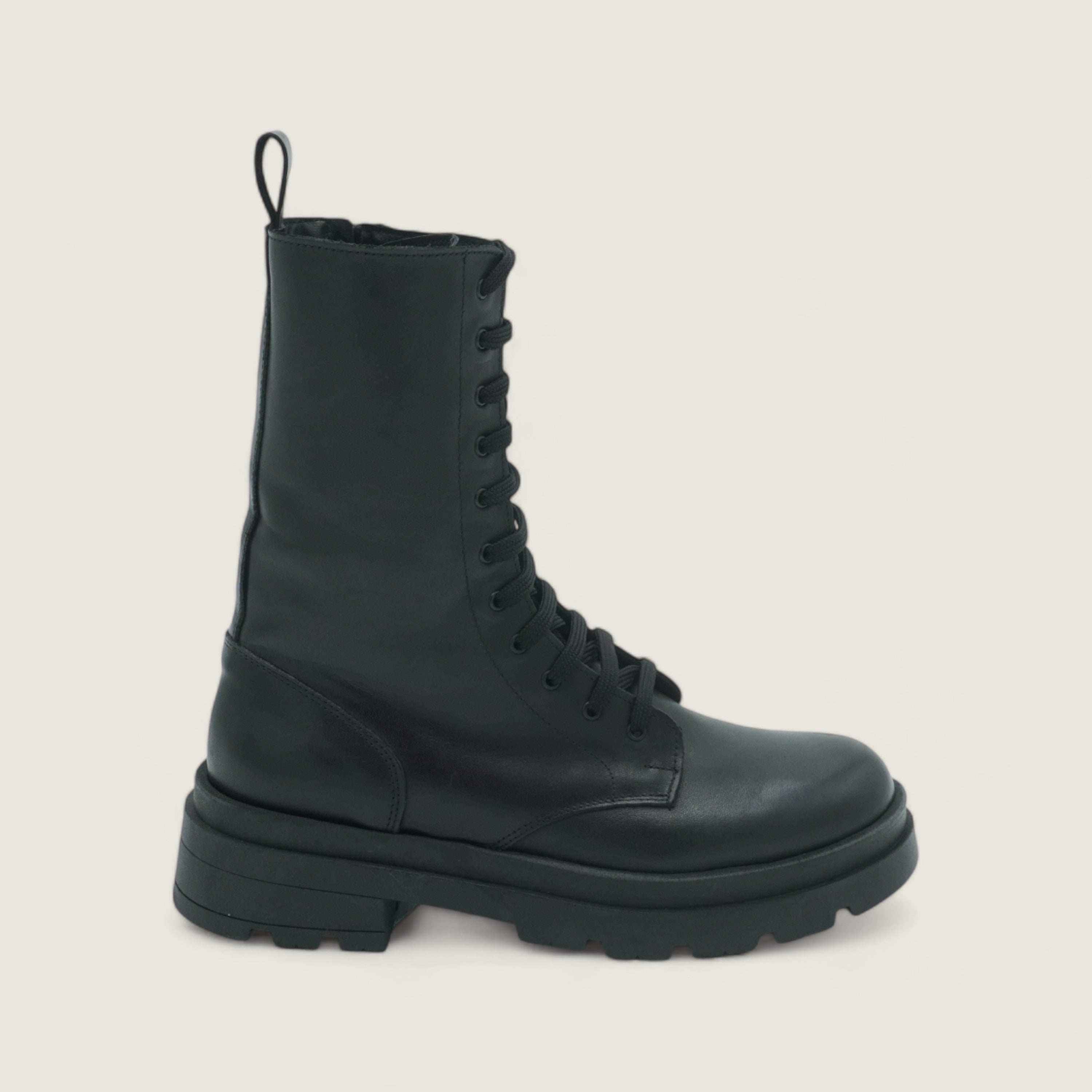 DAKOTA - Amphibien à lacets en cuir de veau noir