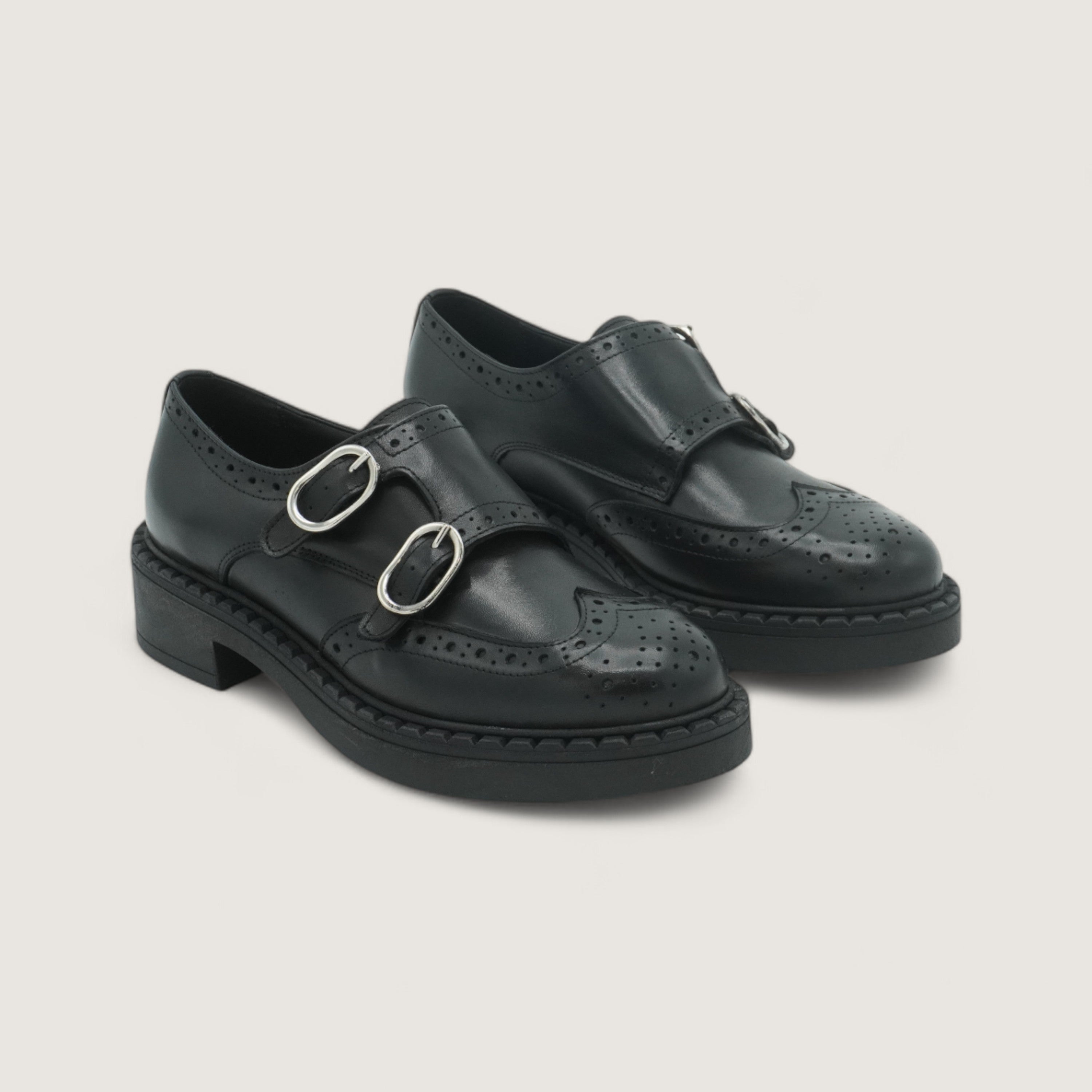Black acacia laced