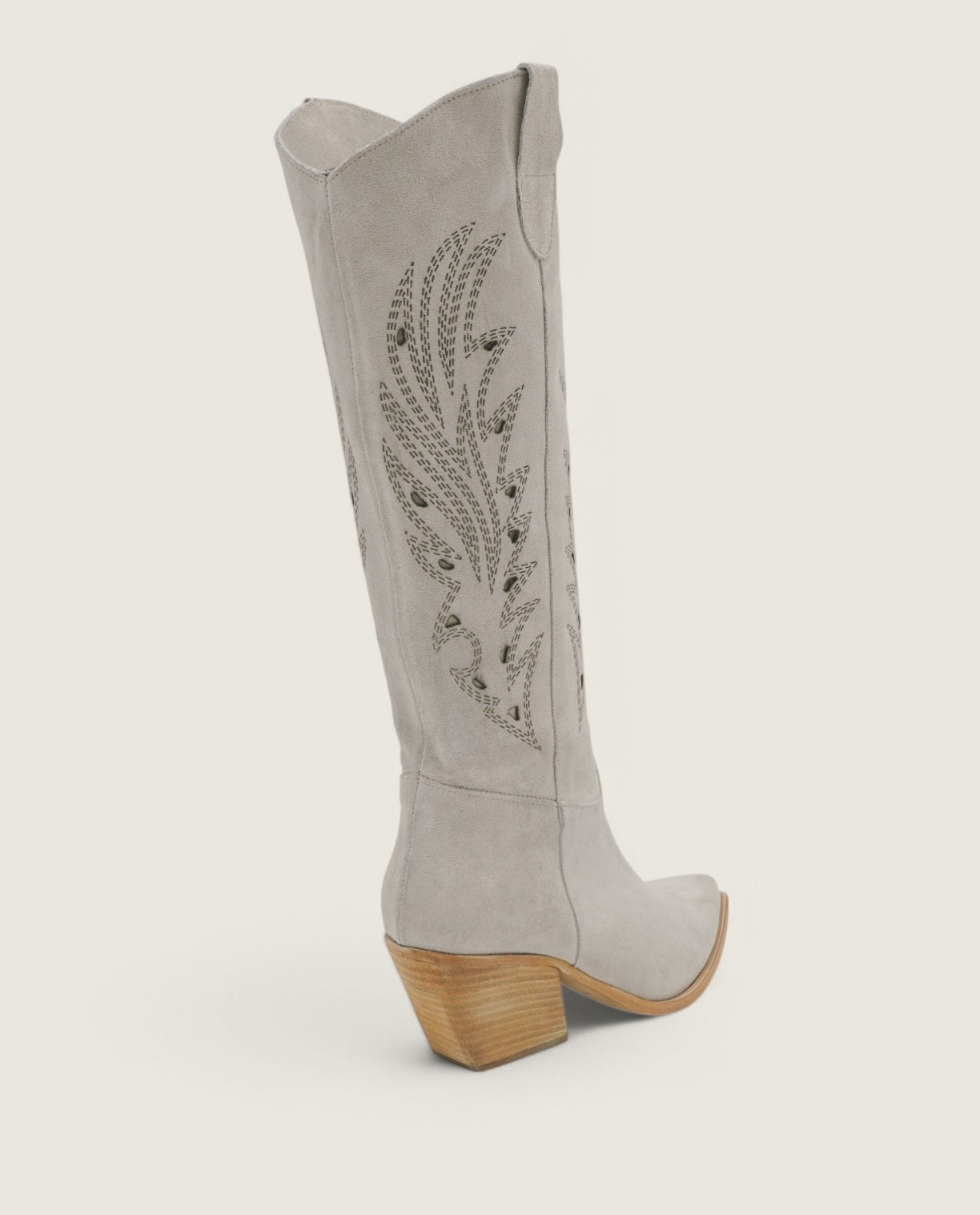 Elara - Lasered Texan with Sand Flames