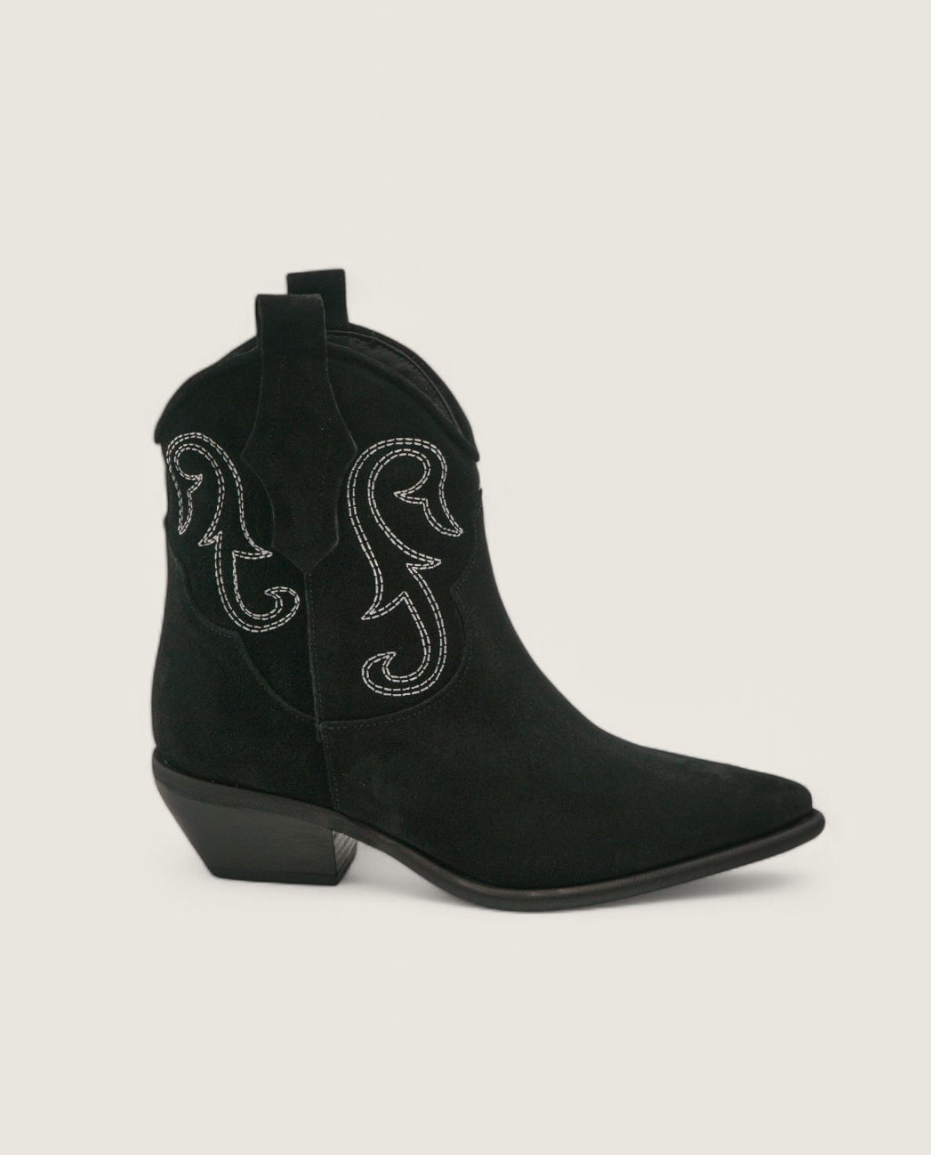 Jade - Texano basso ricamato in camoscio Nero