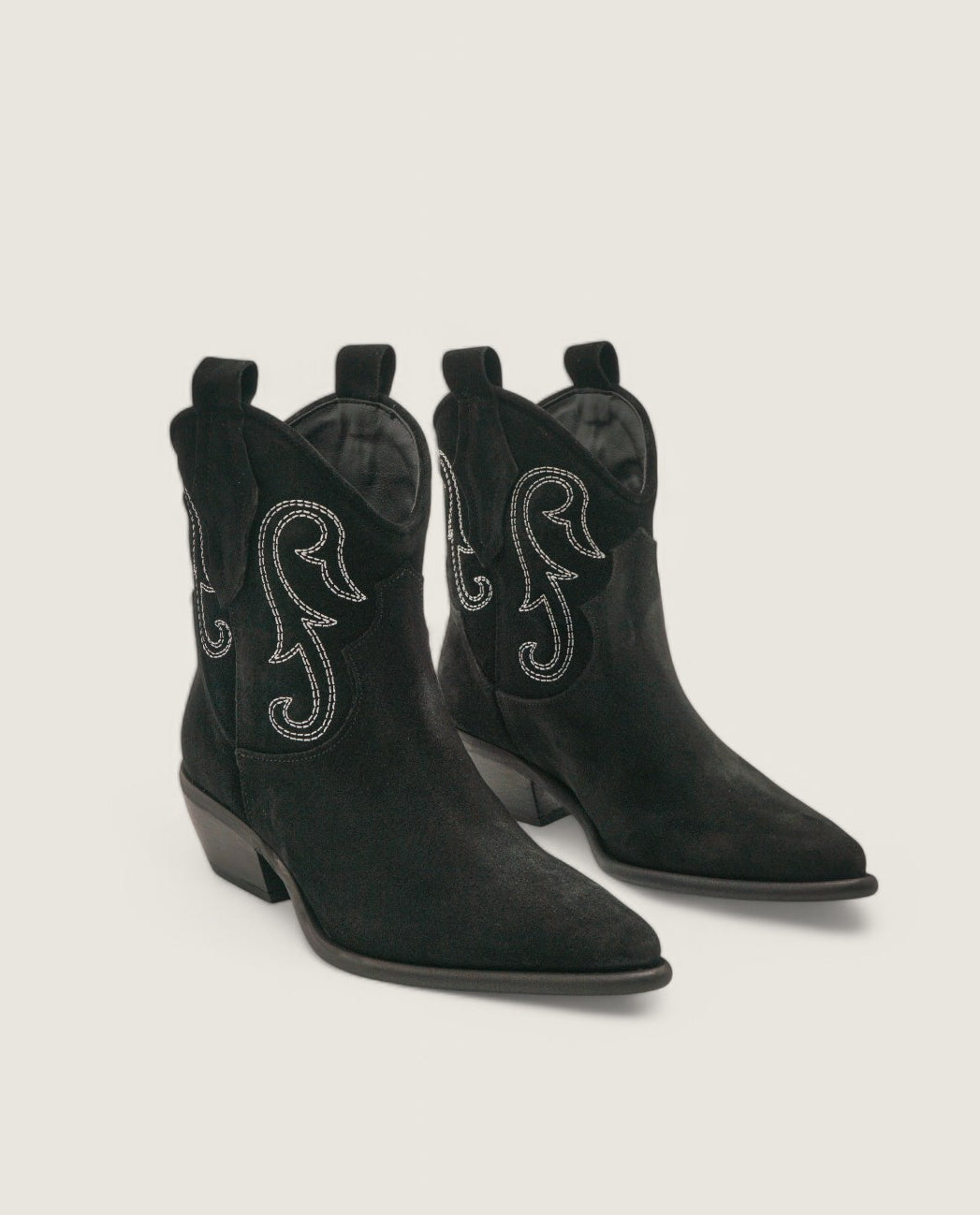 Jade - Texano basso ricamato in camoscio Nero paia