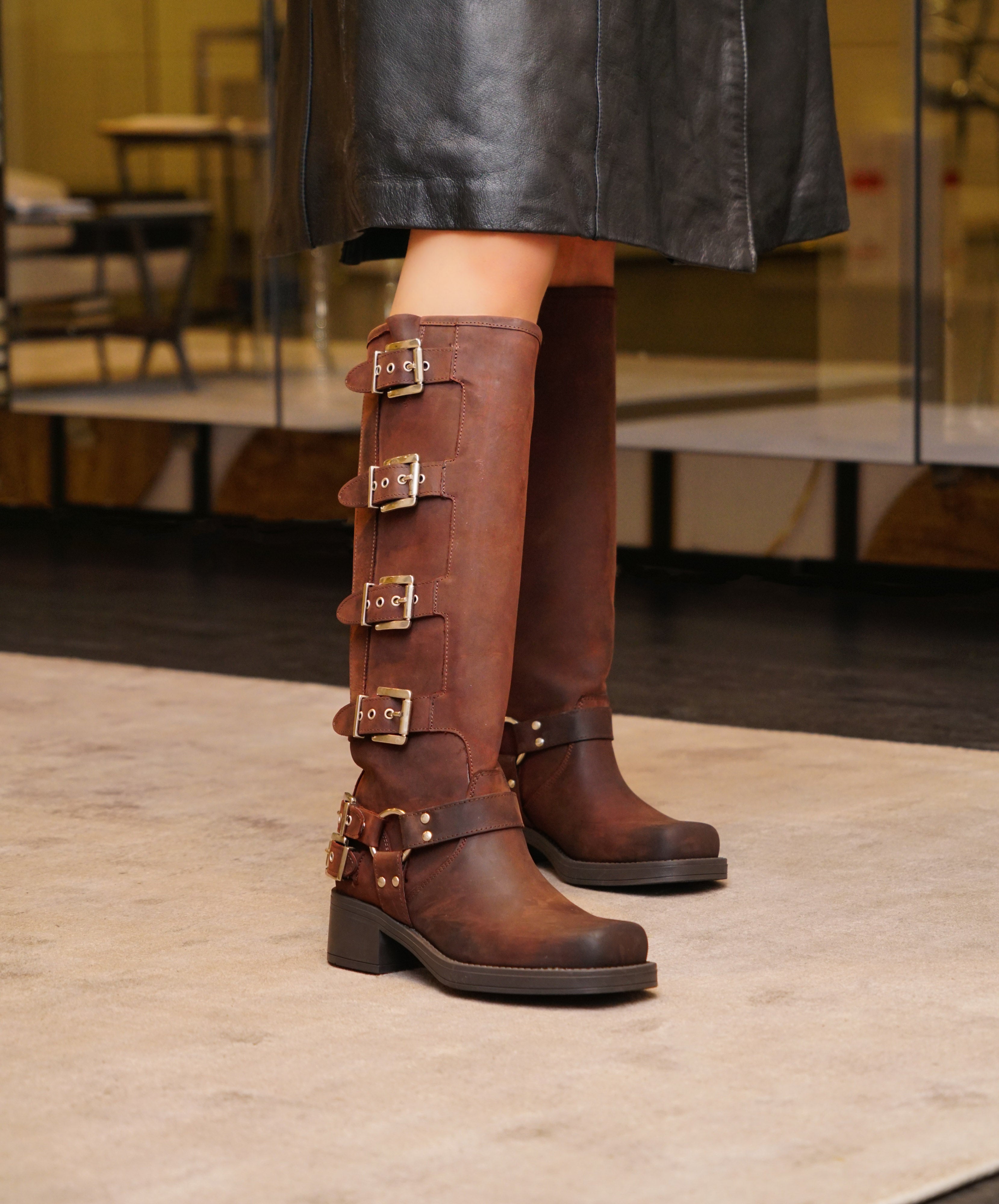 Texas - 5 Side Buckle Boot Brown