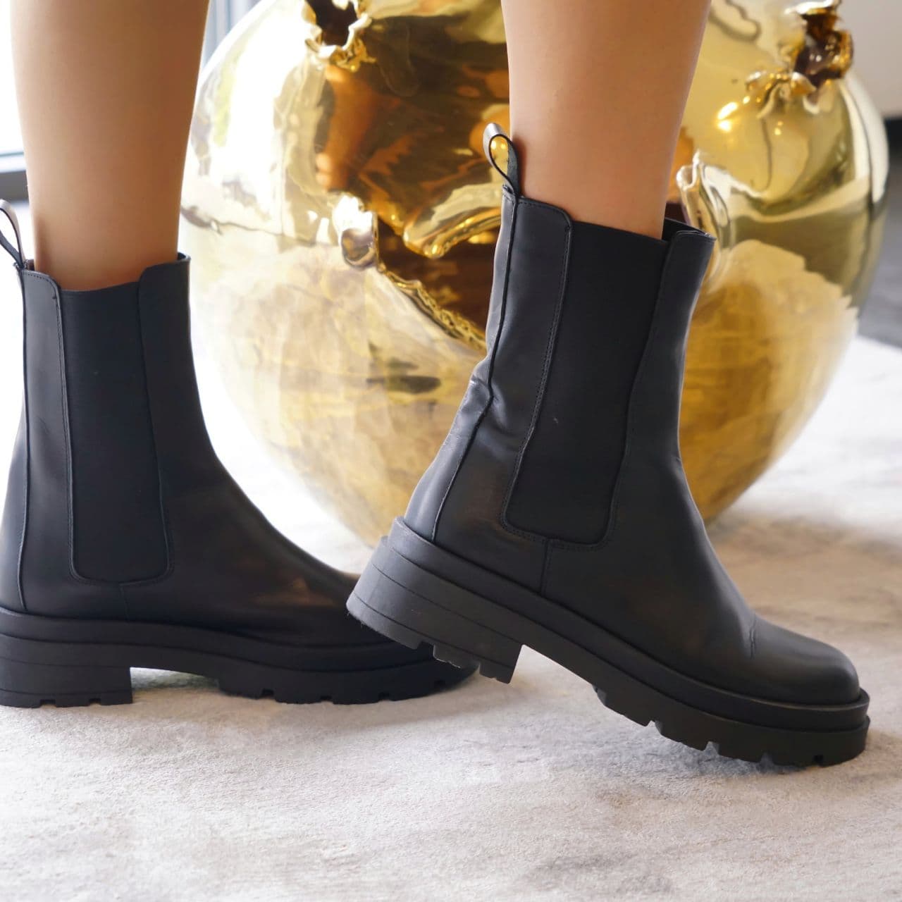 Vogue - Black elastic ankle boot