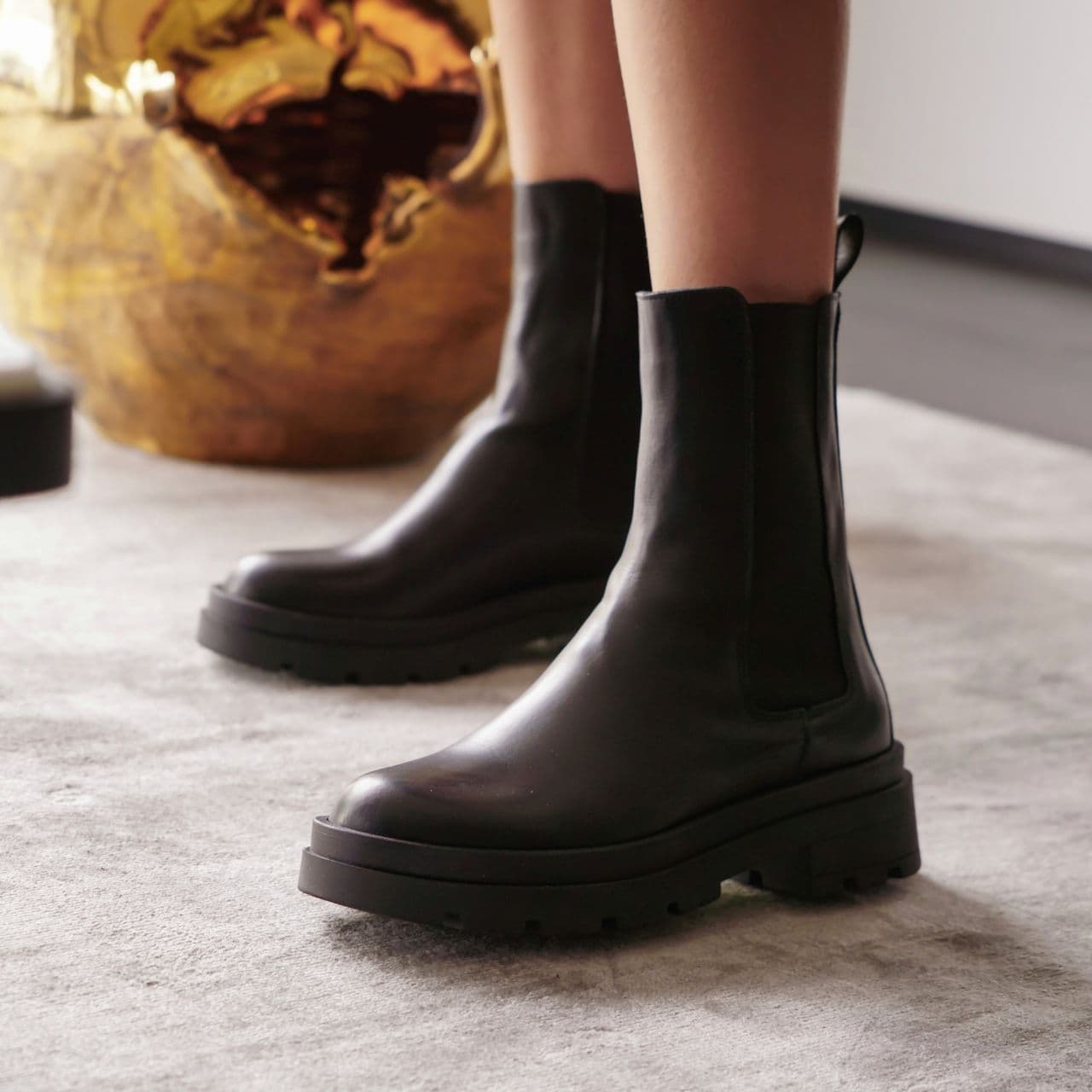 Vogue - Black elastic ankle boot