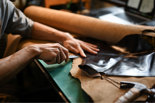 Lavorazione del pellame: dalla materia prima alle scarpe Henotis