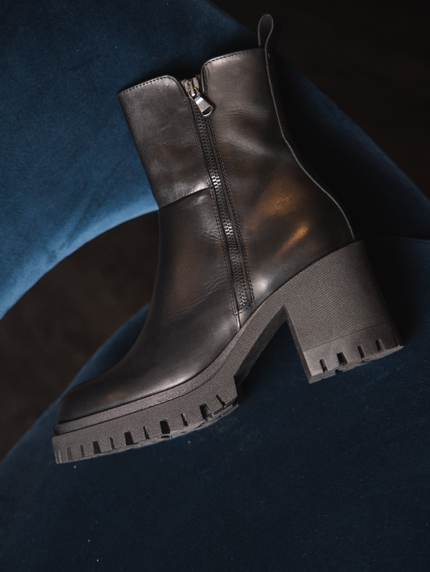 Midra - Amphibien en cuir avec fermeture éclair noire